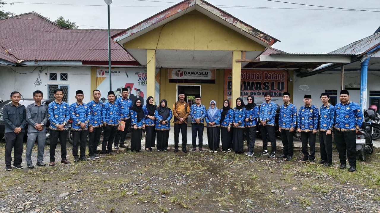 foto bersama hari pahlawan 10 November 2025