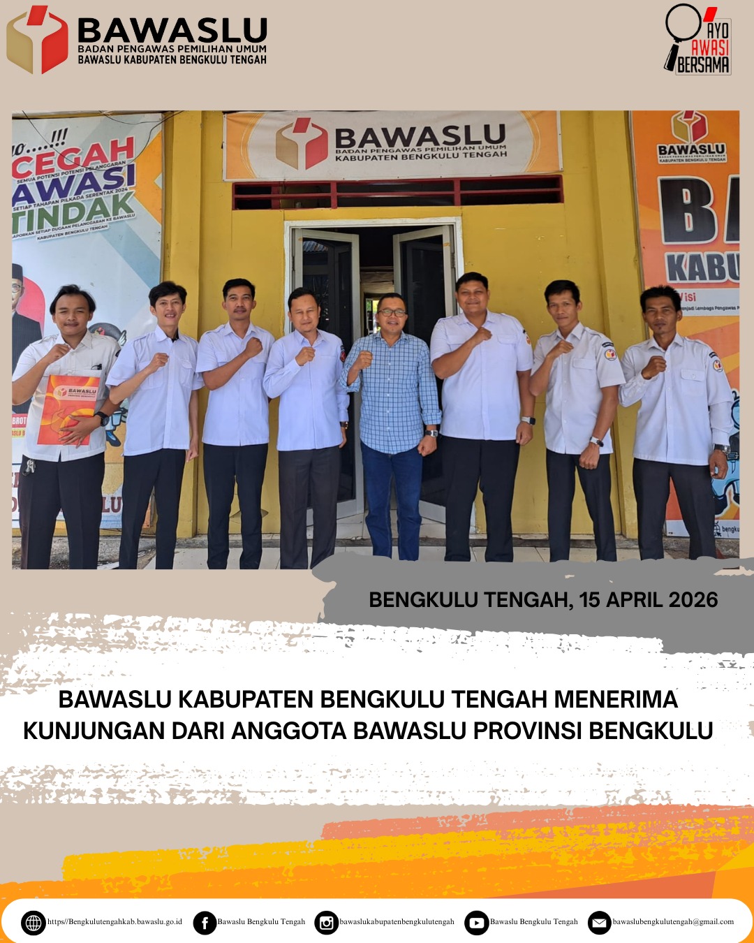 foto bersama kunjungan Bawaslu Provinsi Bengkulu